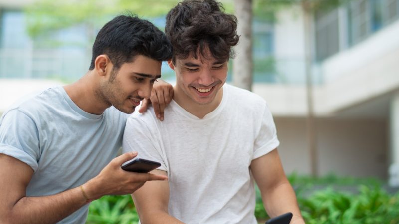 Cara Menghemat Gaji untuk Beli Smartphone Baru